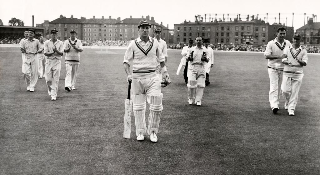 Len Hutton Test batter from England.jpeg