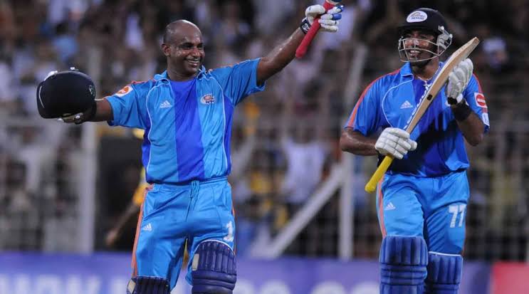Sanath Jayasuriya Mumbai Indians IPL batting.jpeg