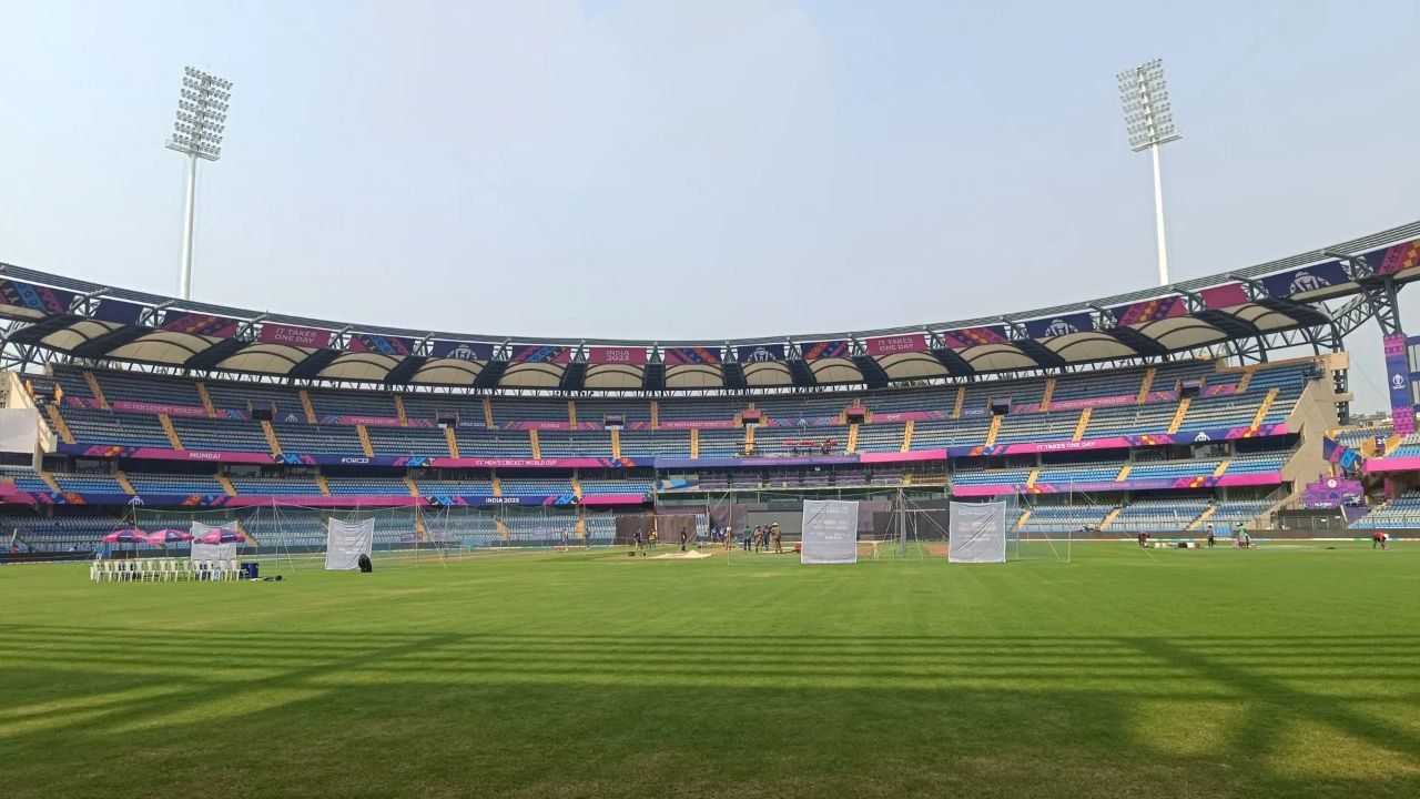 Wankhede Stadium Mumbai.jpeg